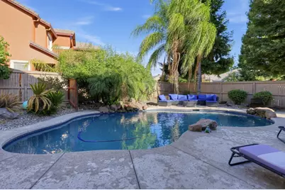 3289 Big Bear Dr, Roseville, CA 95747 - Photo 3
