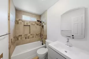 1261 Juniper Dr 14, Gilroy, CA 95020 - Photo 5