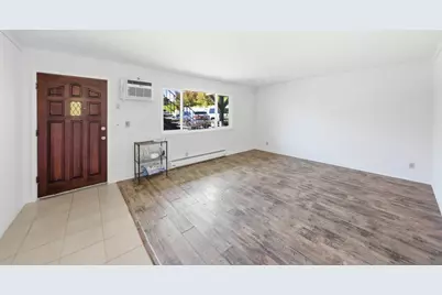 1261 Juniper Dr 14, Gilroy, CA 95020 - Photo 3