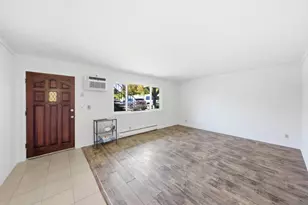 1261 Juniper Dr 14, Gilroy, CA 95020 - Photo 3