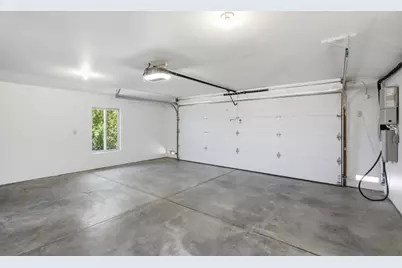643 Vista Dr, Redwood City, CA 94062 - Photo 49