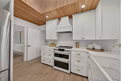 1215 Eva Ave, Los Altos, CA 94024 - Photo 13