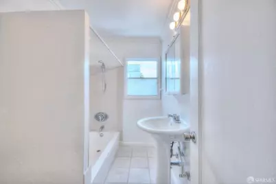6029 Macarthur Blvd, Oakland, CA 94605 - Photo 37