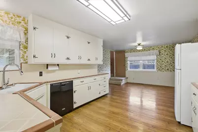 2802 Theresa Ln, San Jose, CA 95124 - Photo 13