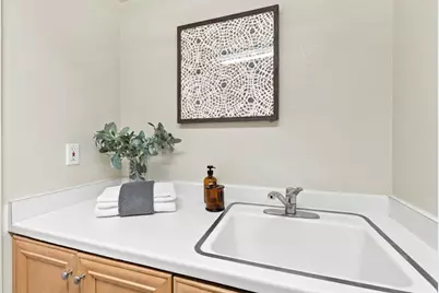 18896 Woodleigh Ct, Saratoga, CA 95070 - Photo 45