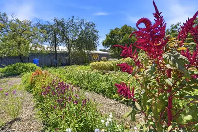 10095 Monterey Rd, Gilroy, CA 95020 - Photo 13