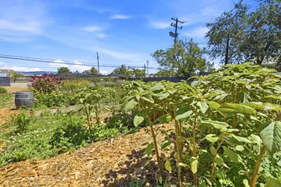 10095 Monterey Rd, Gilroy, CA 95020 - Photo 27