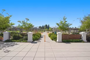 320 Circuit Wy, Mountain View, CA 94043 - Photo 47