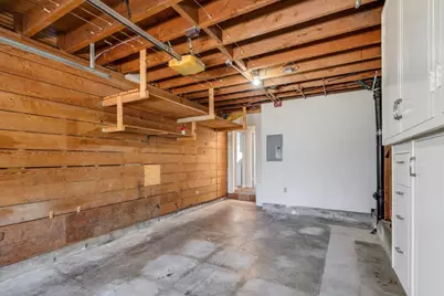 210 Avila Rd, San Mateo, CA 94402 - Photo 49