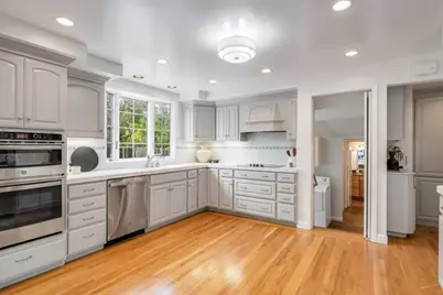 210 Avila Rd, San Mateo, CA 94402 - Photo 21