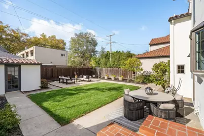 210 Avila Rd, San Mateo, CA 94402 - Photo 51