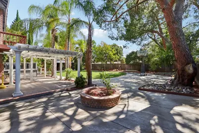 6421 Rolling Meadow Ct, San Jose, CA 95135 - Photo 51