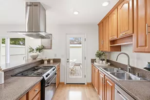 690 Picasso Terrace, Sunnyvale, CA 94087 - Photo 11