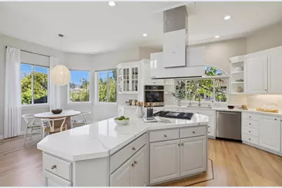 10905 Miramonte Rd, Cupertino, CA 95014 - Photo 13