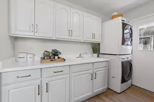 919 Newman Dr, South San Francisco, CA 94080 - Photo 17