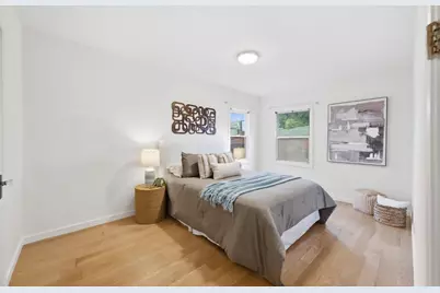 2425 Alameda De Las Pulgas, San Mateo, CA 94403 - Photo 9