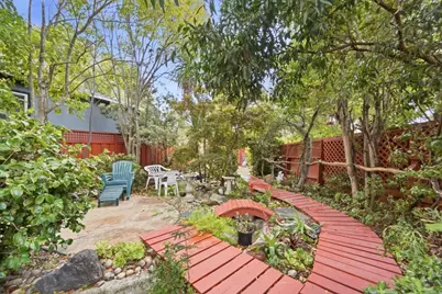 2425 Alameda De Las Pulgas, San Mateo, CA 94403 - Photo 29