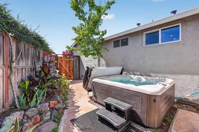 722 Heather Ct, Watsonville, CA 95076 - Photo 3