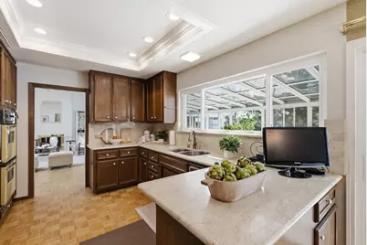 1345 Lakeview Dr, Hillsborough, CA 94010 - Photo 23