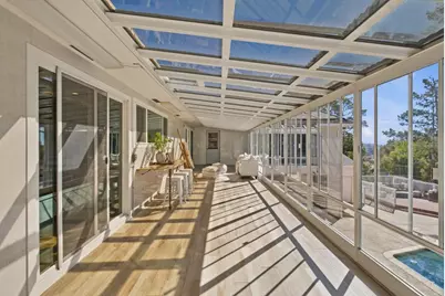 1345 Lakeview Dr, Hillsborough, CA 94010 - Photo 31