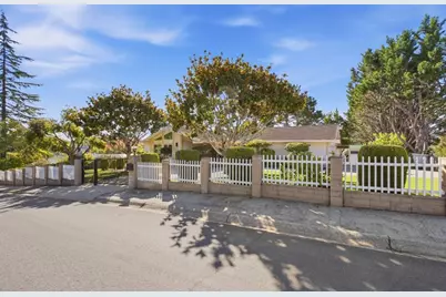 1345 Lakeview Dr, Hillsborough, CA 94010 - Photo 9