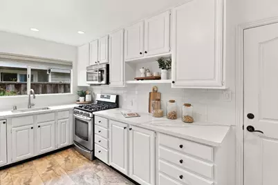 111 Hedge Rd, Menlo Park, CA 94025 - Photo 21