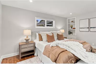 111 Hedge Rd, Menlo Park, CA 94025 - Photo 29