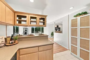 1377 Sprucewood Dr, San Jose, CA 95118 - Photo 11