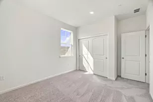 2010 Peony St, Hollister, CA 95023 - Photo 27