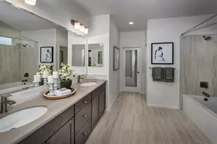2010 Peony St, Hollister, CA 95023 - Photo 9