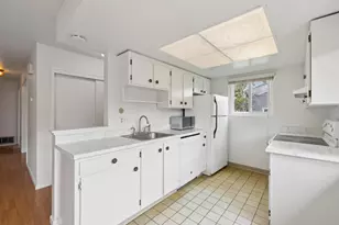 1023 Suzanne Ct, Half Moon Bay, CA 94019 - Photo 7