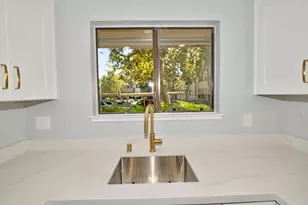 1047 N Abbott Ave, Milpitas, CA 95035 - Photo 3