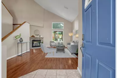 825 Foxwood Dr, Tracy, CA 95376 - Photo 3