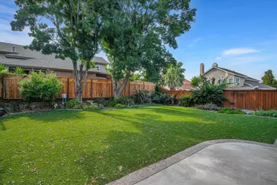 825 Foxwood Dr, Tracy, CA 95376 - Photo 31