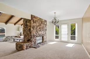 1306 Hillcrest Dr, San Jose, CA 95120 - Photo 13