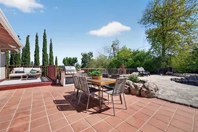 990 Oxford Dr, Los Altos, CA 94024 - Photo 45