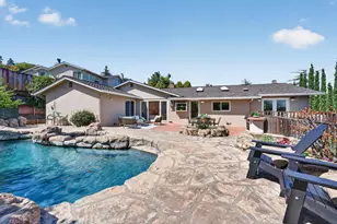 990 Oxford Dr, Los Altos, CA 94024 - Photo 49
