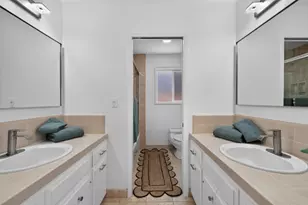 990 Oxford Dr, Los Altos, CA 94024 - Photo 27