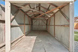 219 Line St, Hollister, CA 95023 - Photo 25