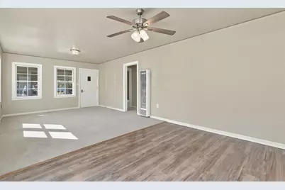 219 Line St, Hollister, CA 95023 - Photo 13