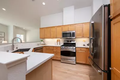 158 Positano Cir, Redwood Shores, CA 94065 - Photo 11