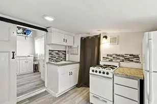 307 E 6th St, Gilroy, CA 95020 - Photo 35