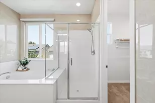 1367 Shore Dr, San Jose, CA 95131 - Photo 53