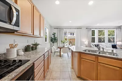 1367 Shore Dr, San Jose, CA 95131 - Photo 25