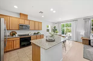 1367 Shore Dr, San Jose, CA 95131 - Photo 21