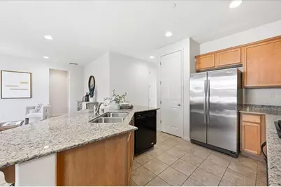 1367 Shore Dr, San Jose, CA 95131 - Photo 27