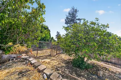 10831 Ridgeview Way, San Jose, CA 95127 - Photo 35