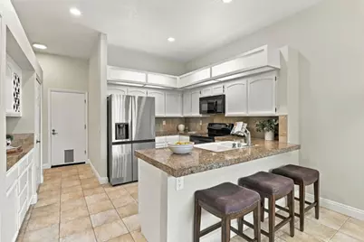 7526 Morevern Cir, San Jose, CA 95135 - Photo 11