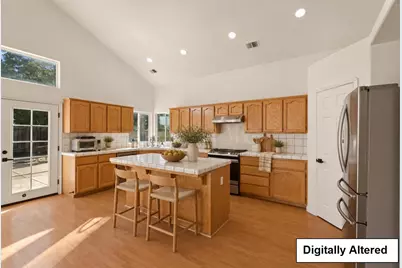 701 Ruger Ct, Hollister, CA 95023 - Photo 3