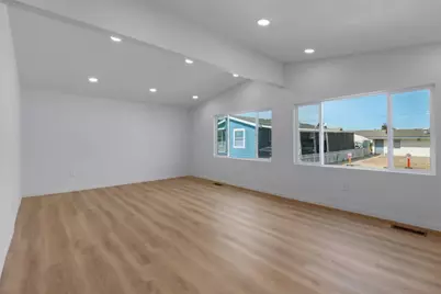 20 Russell Rd 84, Salinas, CA 93906 - Photo 7